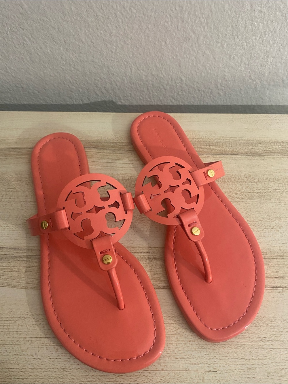 Tory Burch Miller Sandals Coral Crush Patent Leather Flip Flop US 8